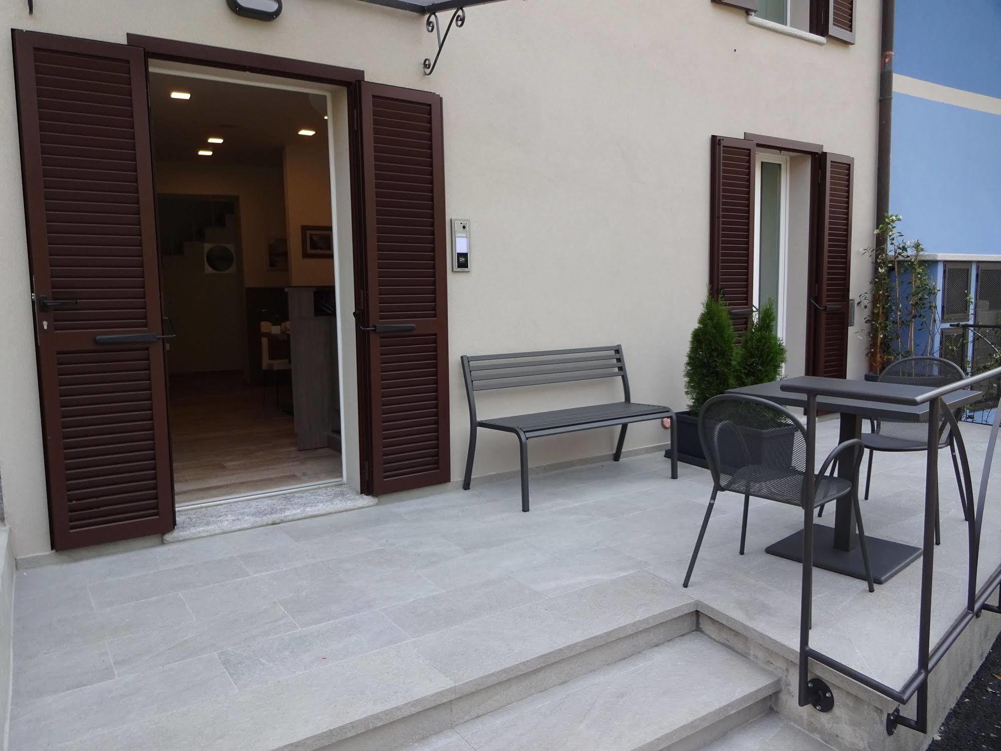 Italianway - Affittacamere Brenna San Fermo della Battaglia Eksteriør billede